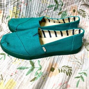 Toms Sneakers Teal Slip On Women’s Shoes Size 8
